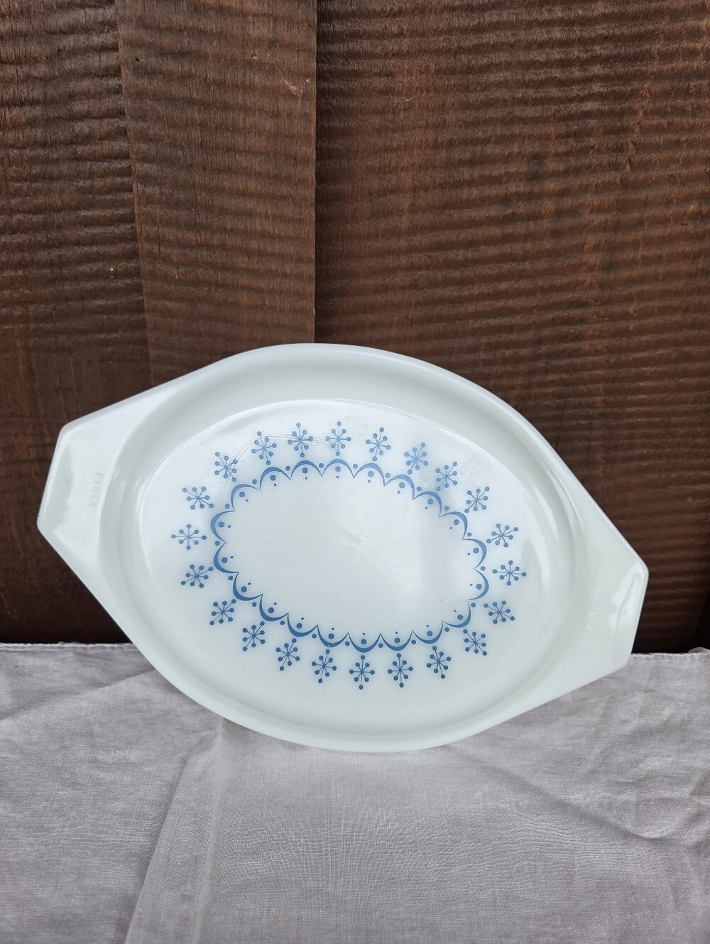Pyrex Blue Snowflake Garland 043 LID ONLY